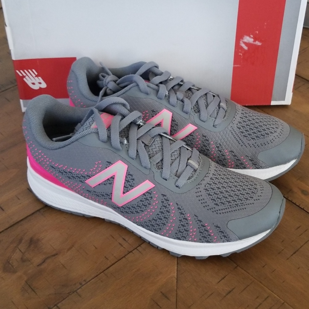 🆕️ Girls New Balance Shoes